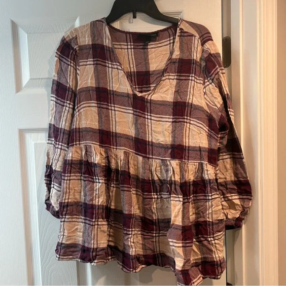 Lane Bryant Babydoll Top - Picture 2 of 4